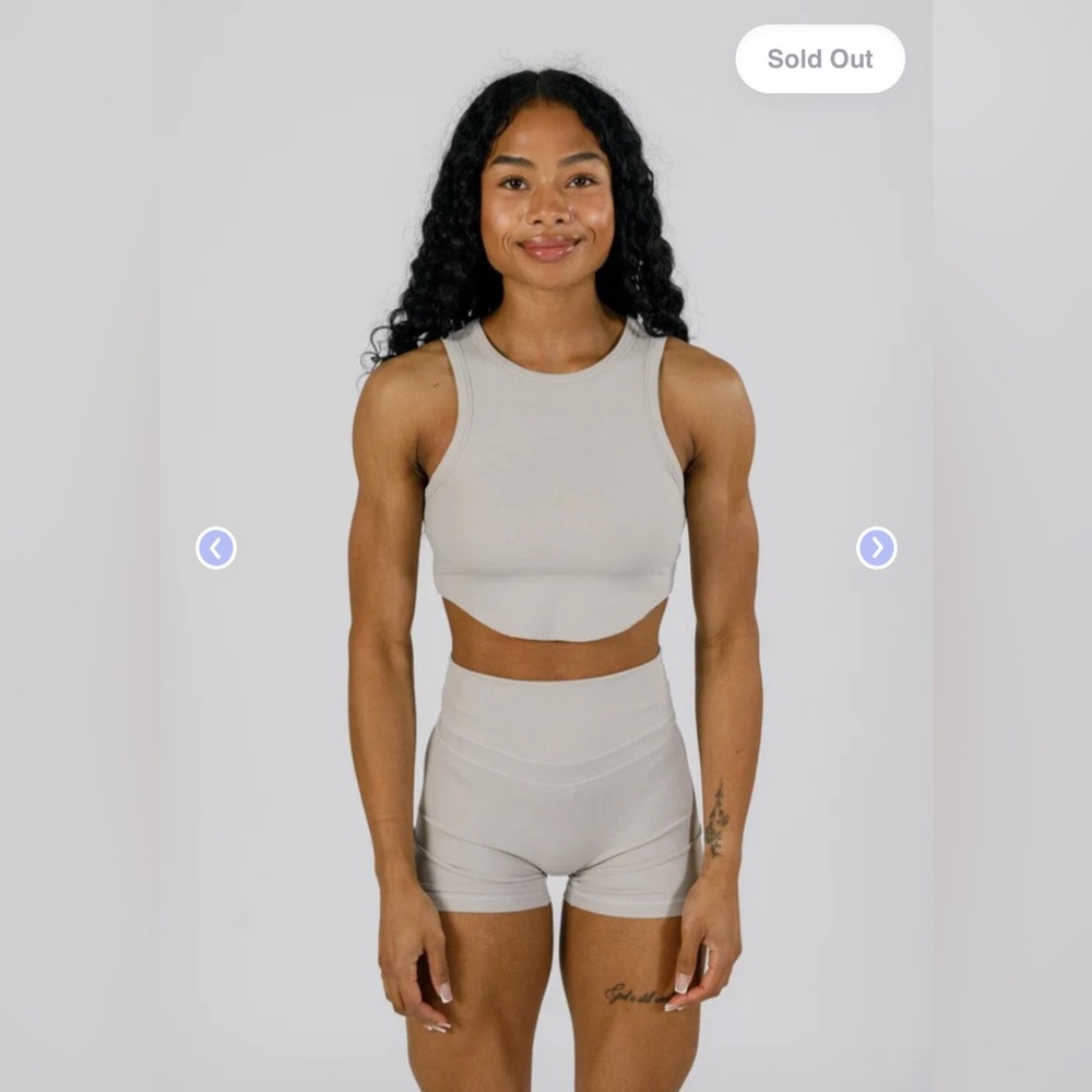 NWT ParagonFitwear Contour Crop